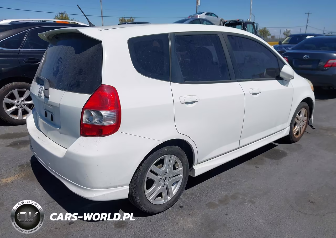 2007 Honda Fit Sport VIN:JHMGD38637S060588 - 4