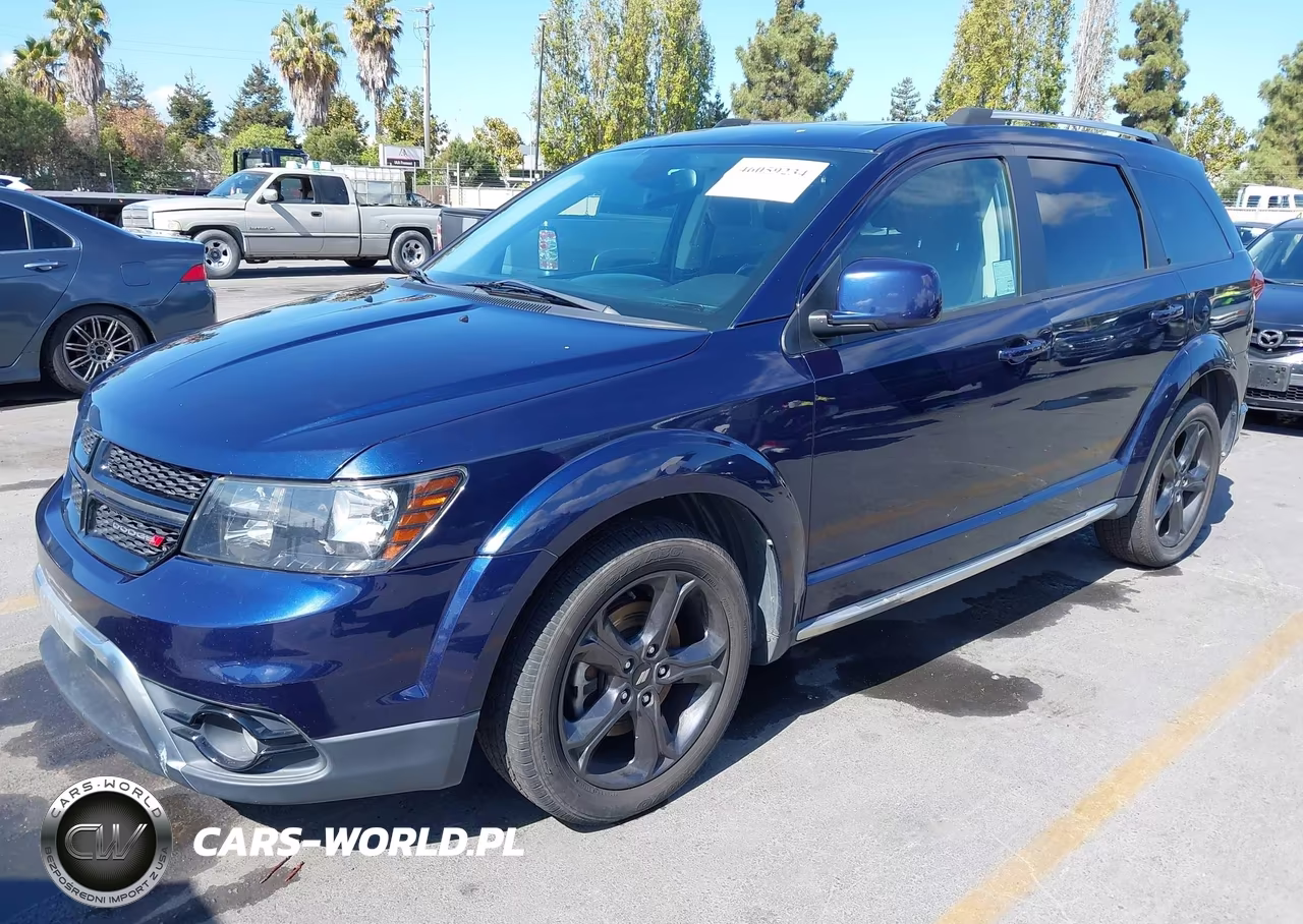 2020 Dodge Journey Crossroad VIN:3C4PDCGB2LT271645 - 2