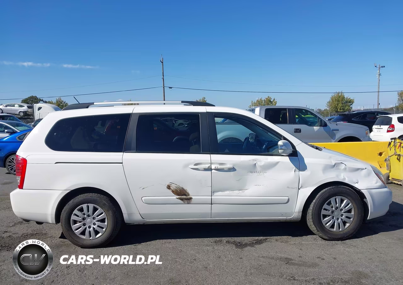 2011 Kia Sedona Lx VIN:KNDMG4C74B6374608 - 13