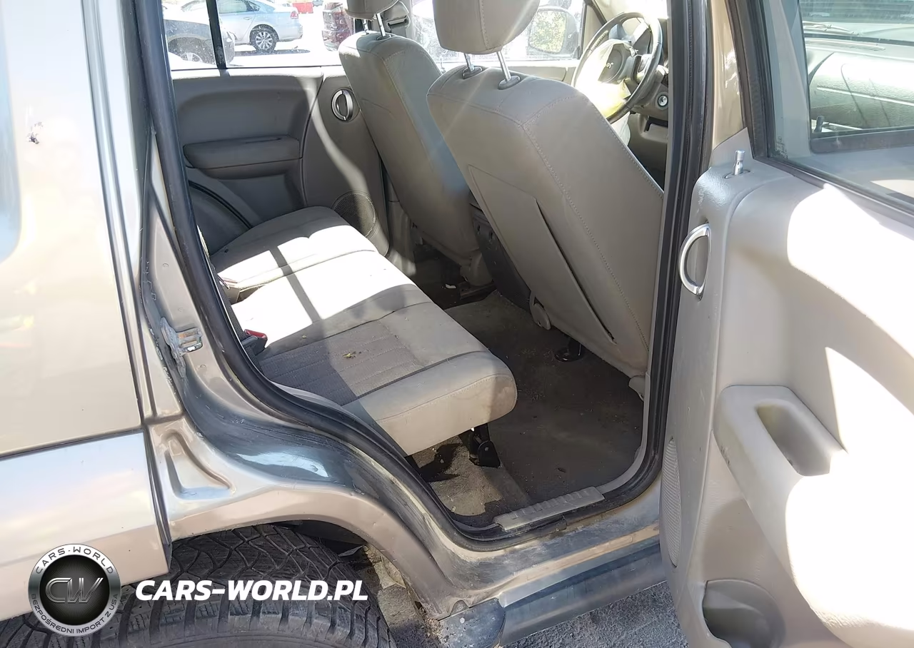 2005 Jeep Liberty Limited Edition VIN:1J4GK58K25W665380 - 8