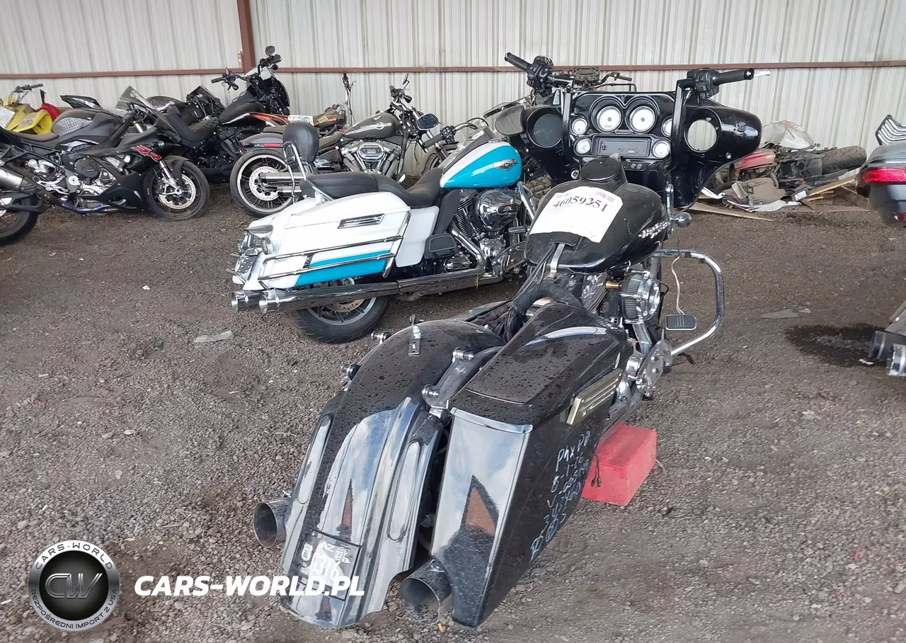 2009 Harley-Davidson Flhx VIN:1HD1KB4109Y665149 - 4