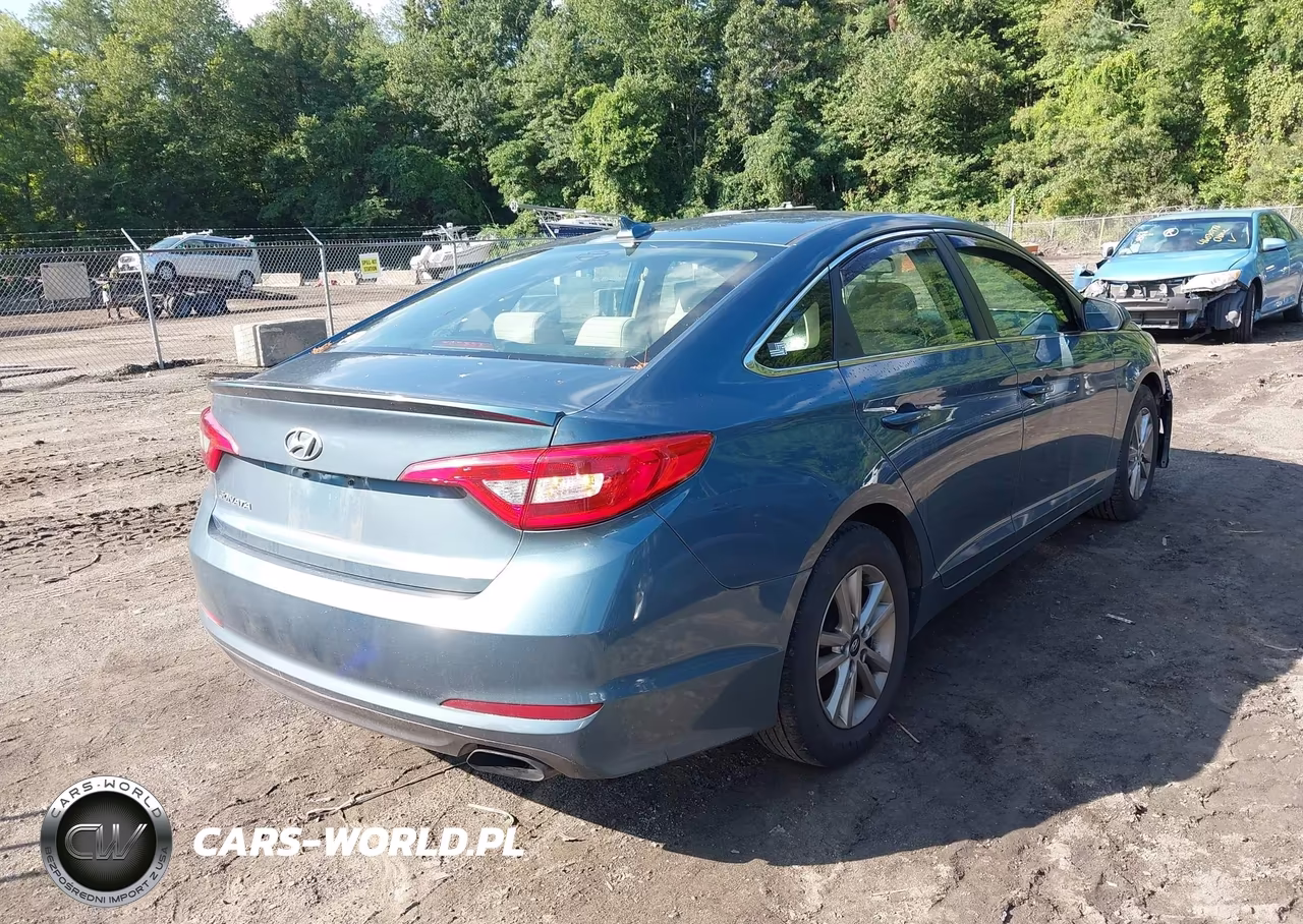 2017 Hyundai Sonata Se VIN:5NPE24AF0HH490335 - 4