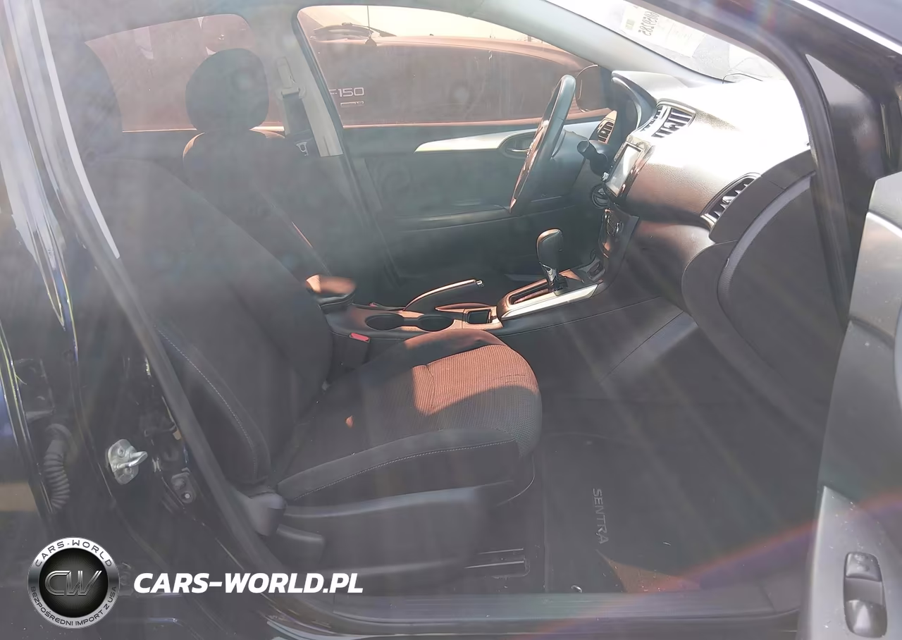 2019 Nissan Sentra S VIN:3N1AB7AP3KY211322 - 5