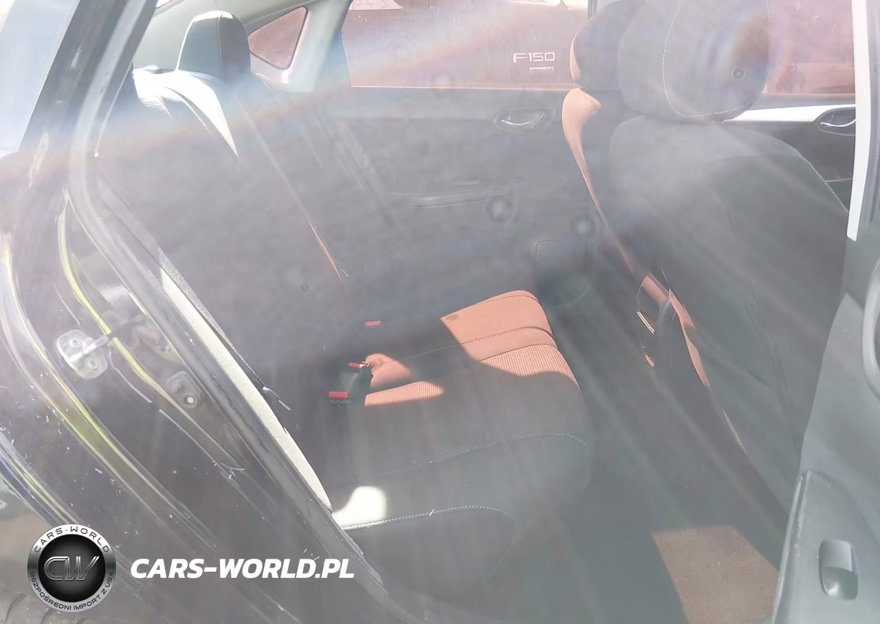 2019 Nissan Sentra S VIN:3N1AB7AP3KY211322 - 8