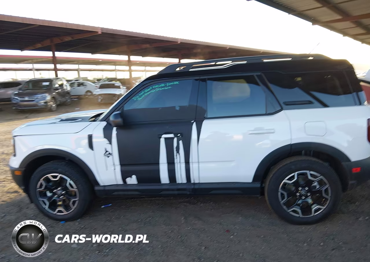 2026 Ford Bronco Sport Outer Banks VIN:3FMCR9CN1TRF06712 - 14
