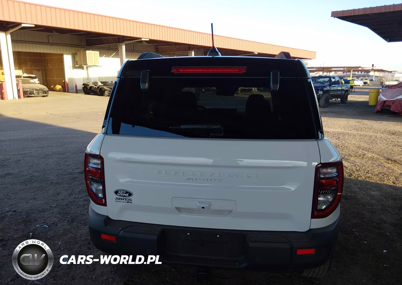 2026 Ford Bronco Sport Outer Banks VIN:3FMCR9CN1TRF06712 - 16