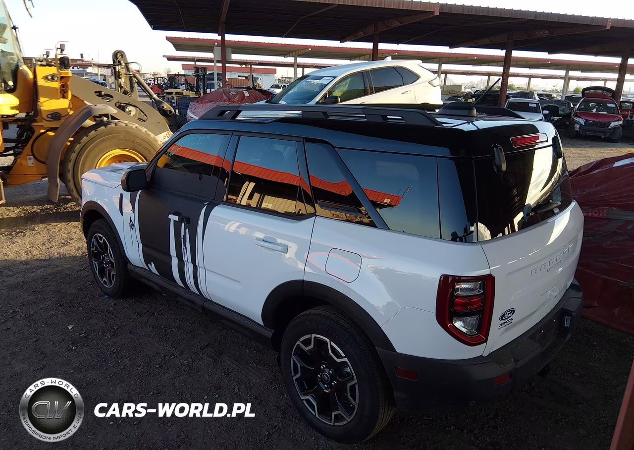 2026 Ford Bronco Sport Outer Banks VIN:3FMCR9CN1TRF06712 - 3