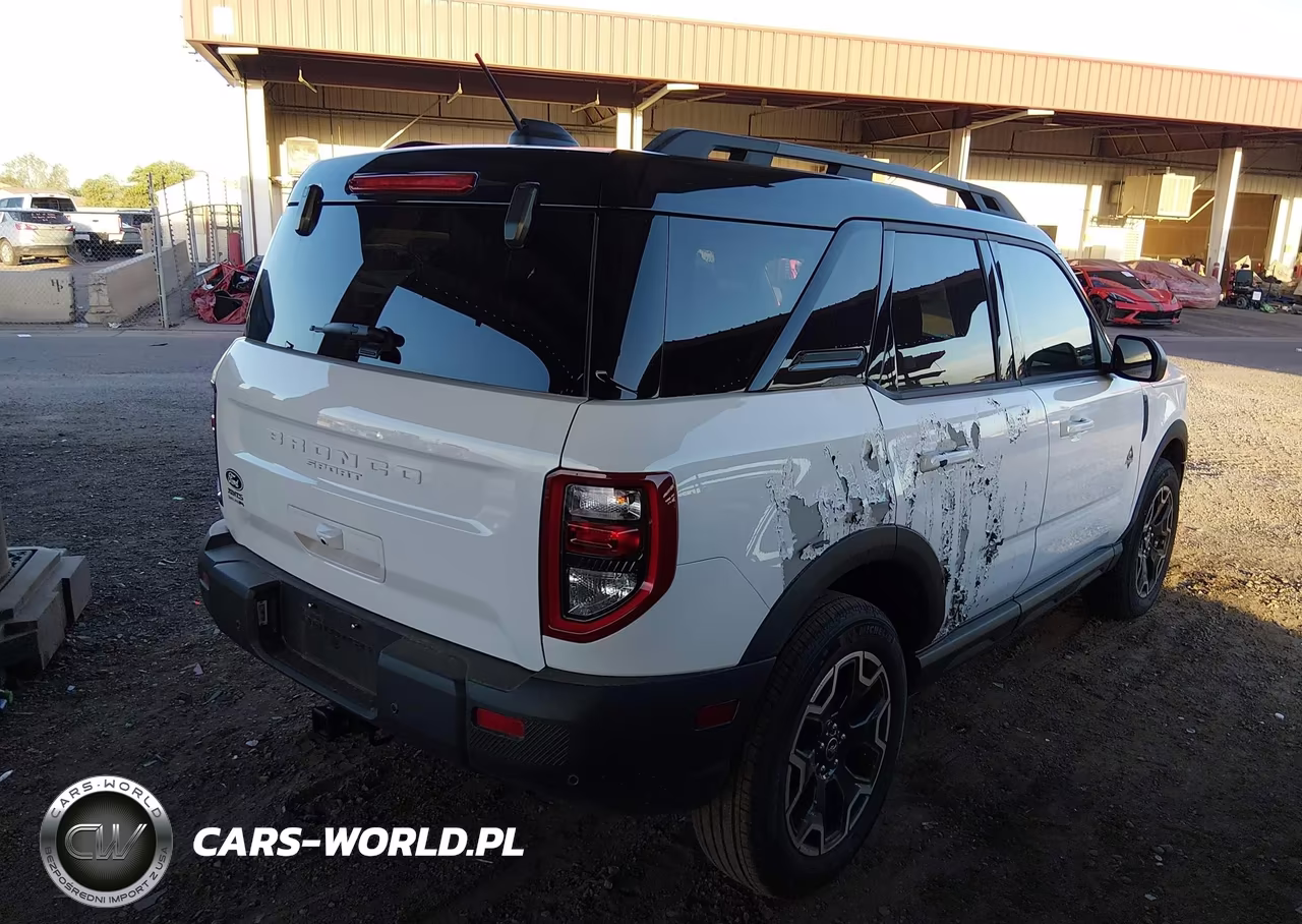 2026 Ford Bronco Sport Outer Banks VIN:3FMCR9CN1TRF06712 - 4