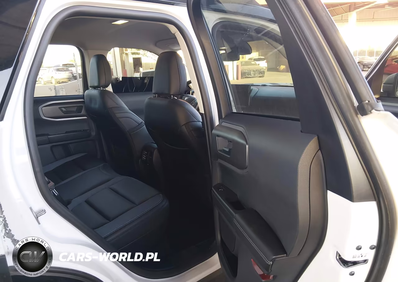 2026 Ford Bronco Sport Outer Banks VIN:3FMCR9CN1TRF06712 - 8