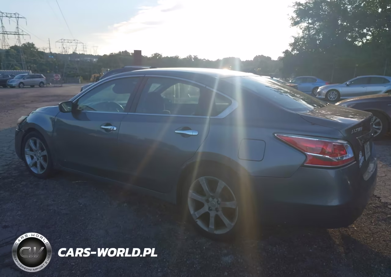2014 Nissan Altima 2.5 VIN:1N4AL3AP4EN377455 - 3
