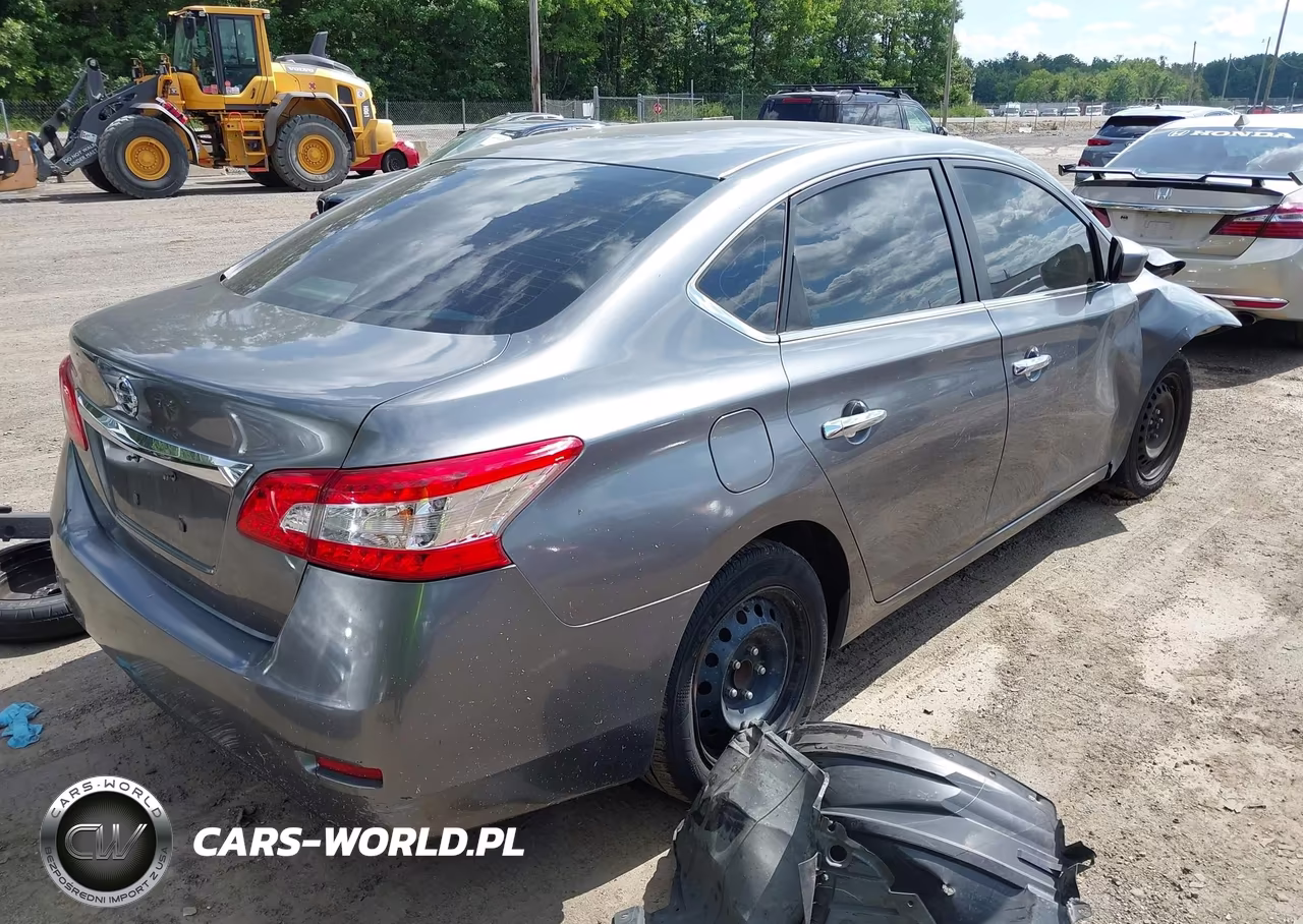 2015 Nissan Sentra S VIN:3N1AB7AP5FY381431 - 4