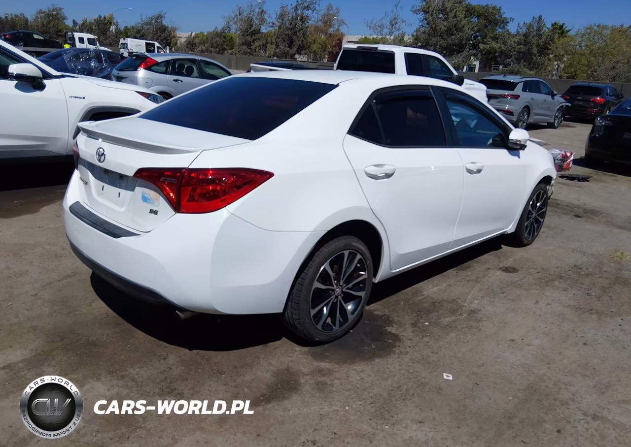 2019 Toyota Corolla Se VIN:5YFBURHE1KP922805 - 4