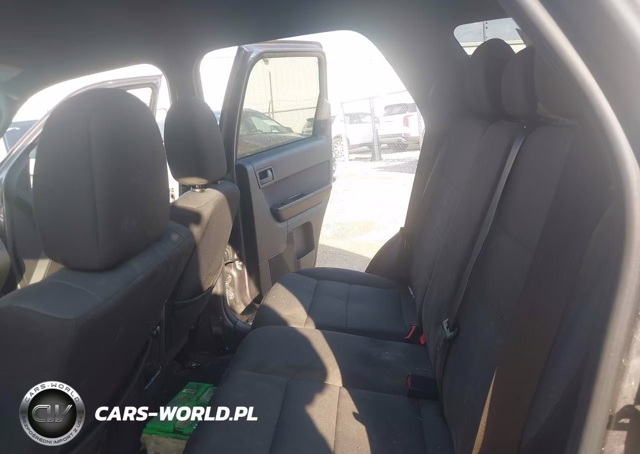2010 Ford Escape Xlt VIN:1FMCU9D7XAKC49985 - 8