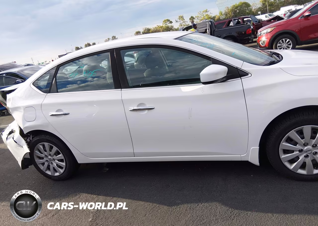 2018 Nissan Sentra S VIN:3N1AB7AP5JY345134 - 13