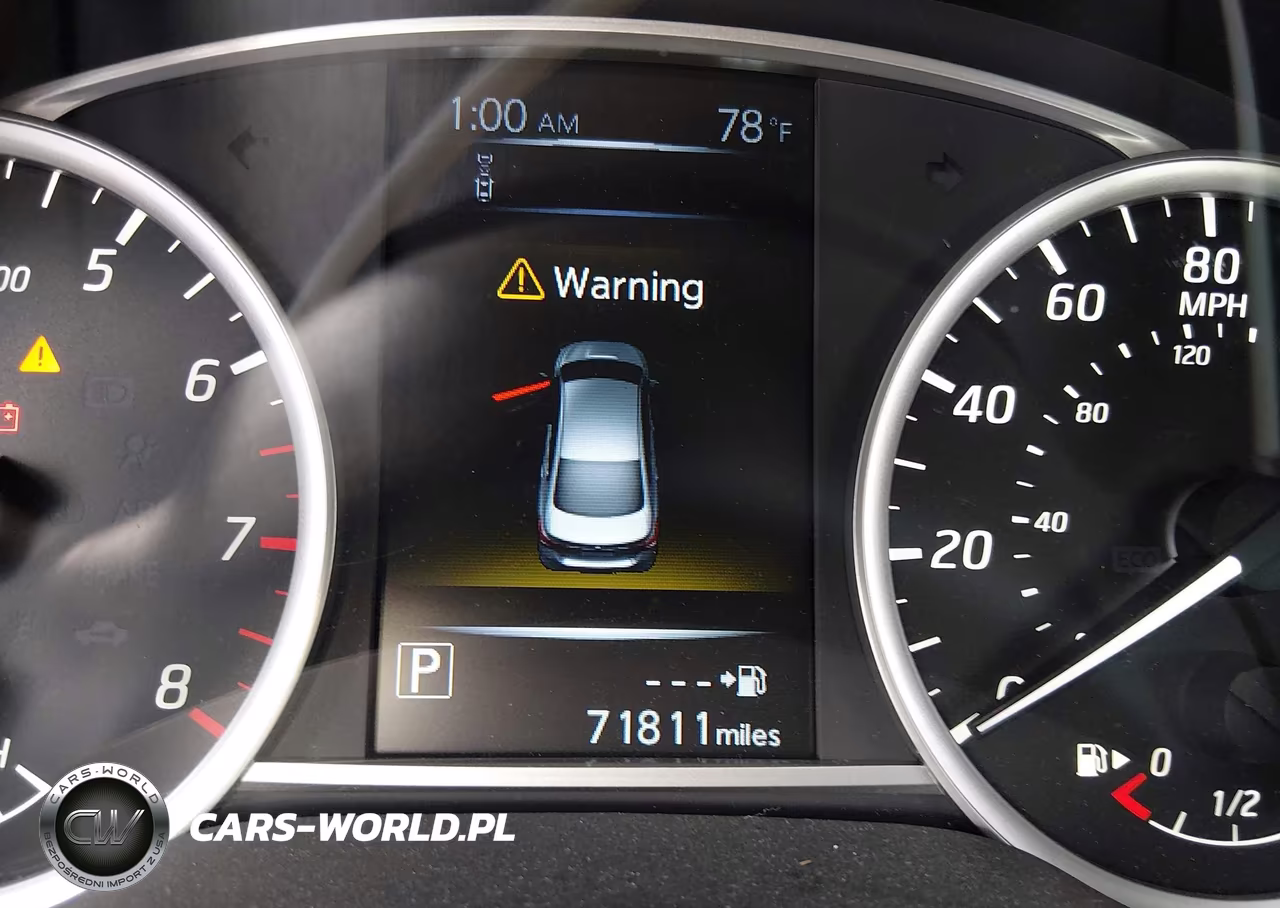 2018 Nissan Sentra S VIN:3N1AB7AP5JY345134 - 15