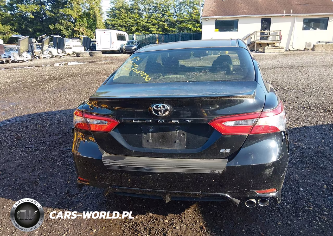 2018 Toyota Camry Se VIN:JTNB11HK3J3004976 - 15