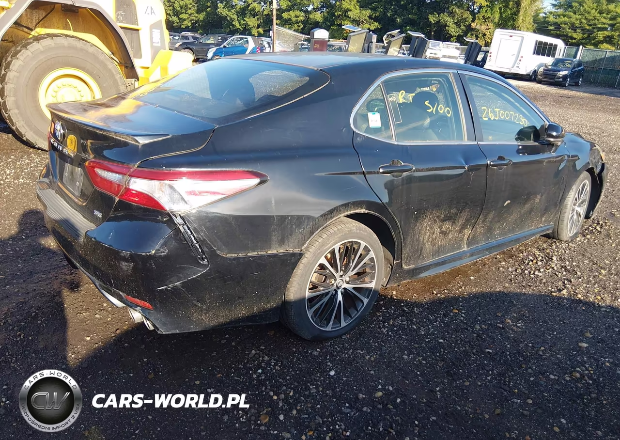 2018 Toyota Camry Se VIN:JTNB11HK3J3004976 - 4