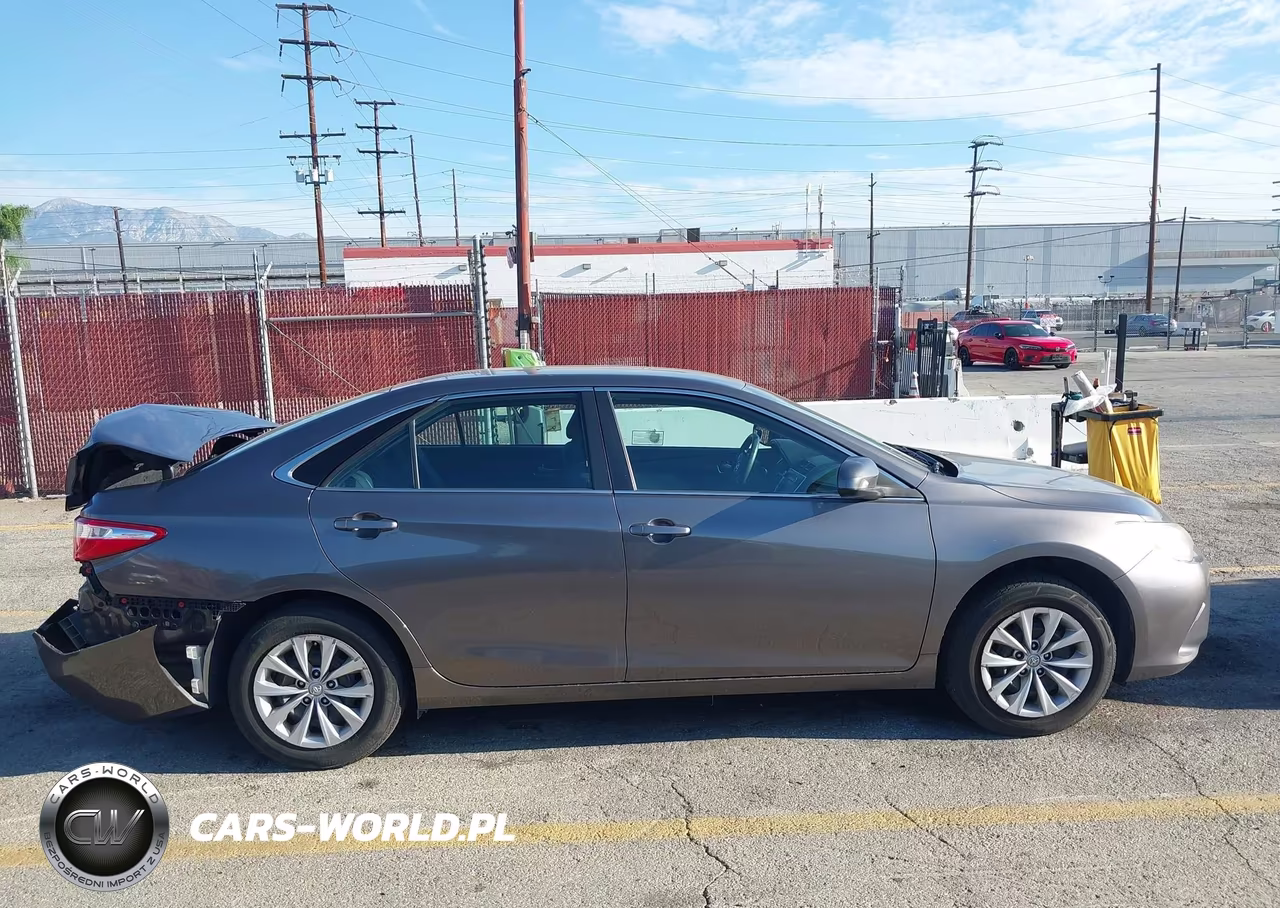 2017 Toyota Camry Le VIN:4T1BF1FK2HU789273 - 13
