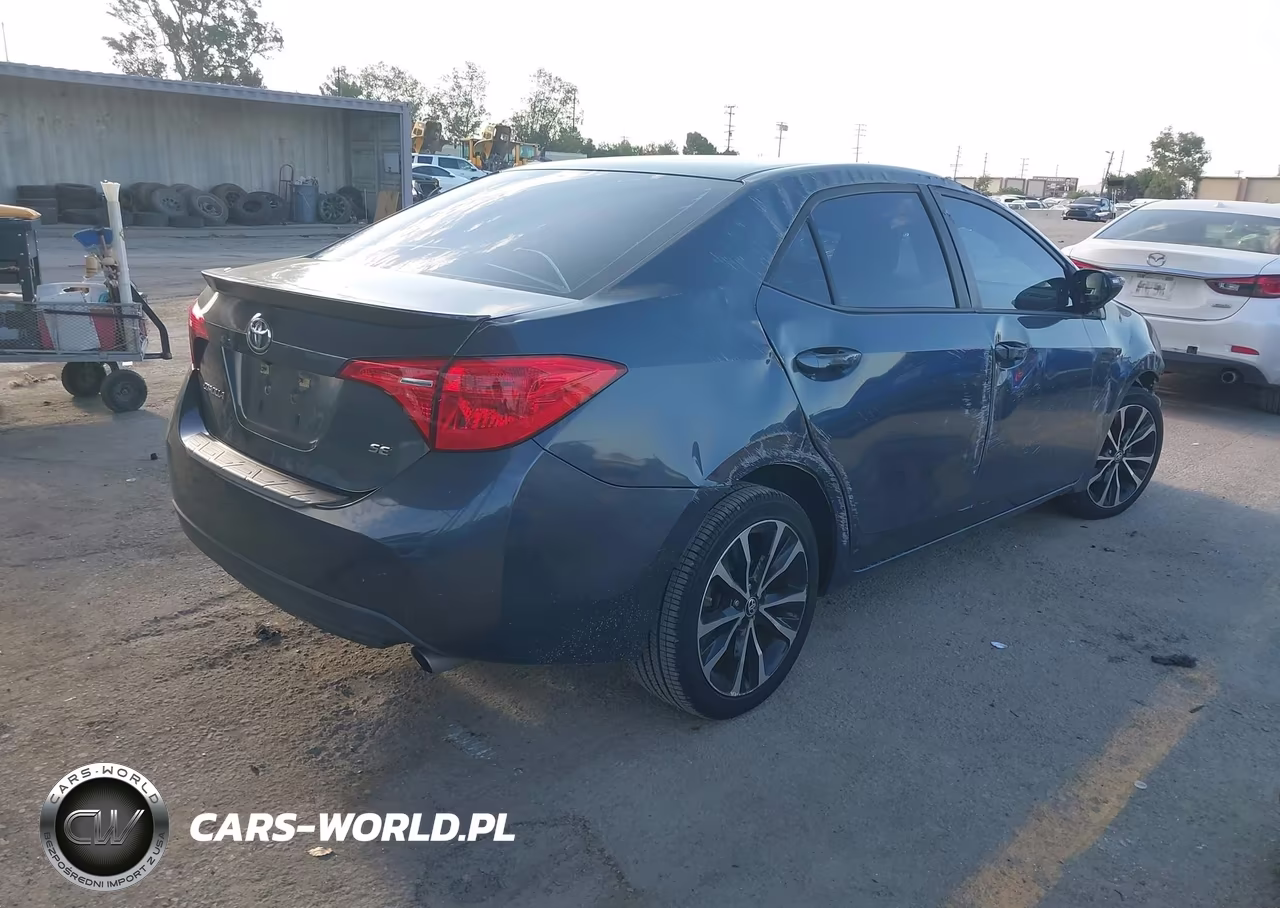 2018 Toyota Corolla Se VIN:5YFBURHE8JP765756 - 4