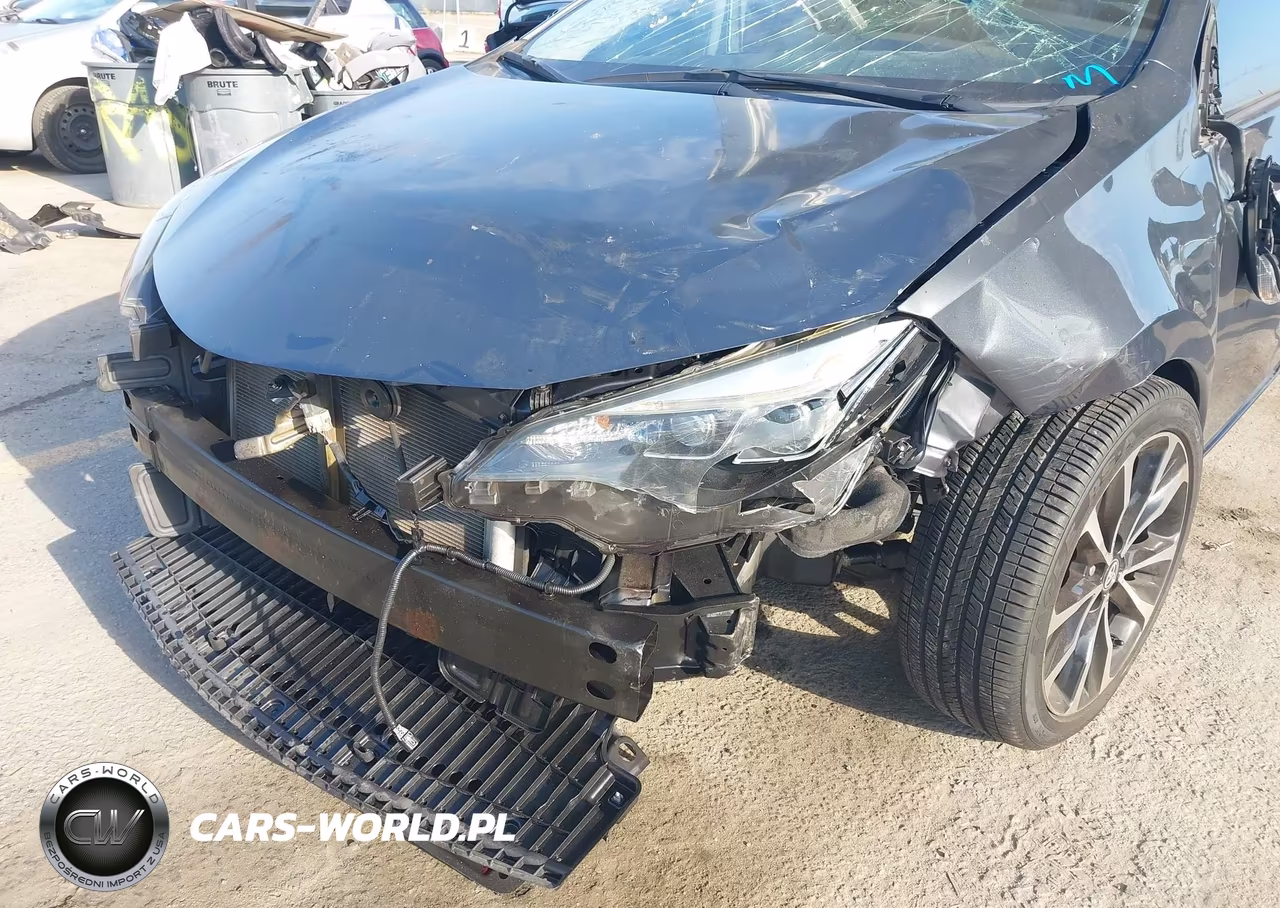 2018 Toyota Corolla Se VIN:5YFBURHE8JP765756 - 6