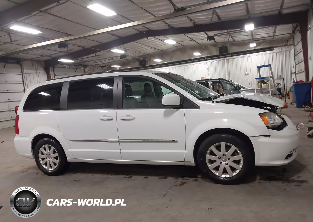 2016 Chrysler Town & Country Touring VIN:2C4RC1BG3GR282231 - 14