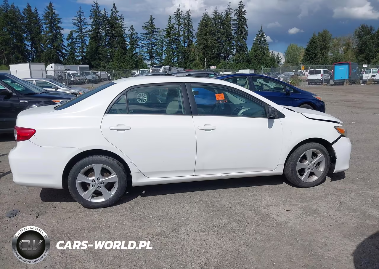 2013 Toyota Corolla Le VIN:2T1BU4EE1DC013098 - 13