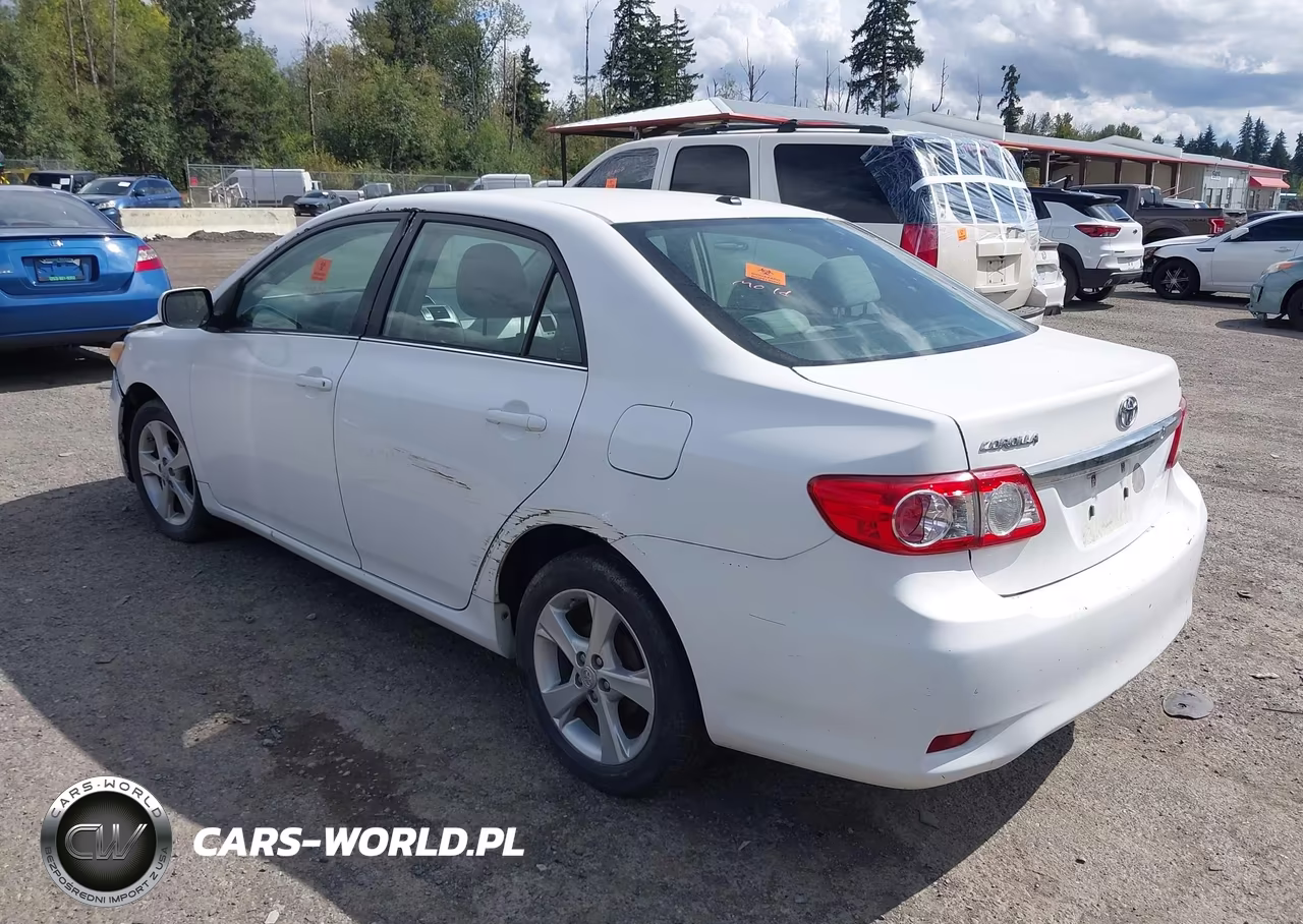 2013 Toyota Corolla Le VIN:2T1BU4EE1DC013098 - 3