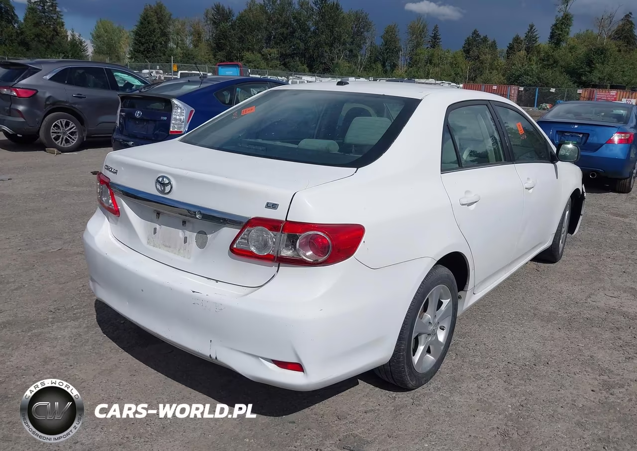 2013 Toyota Corolla Le VIN:2T1BU4EE1DC013098 - 4