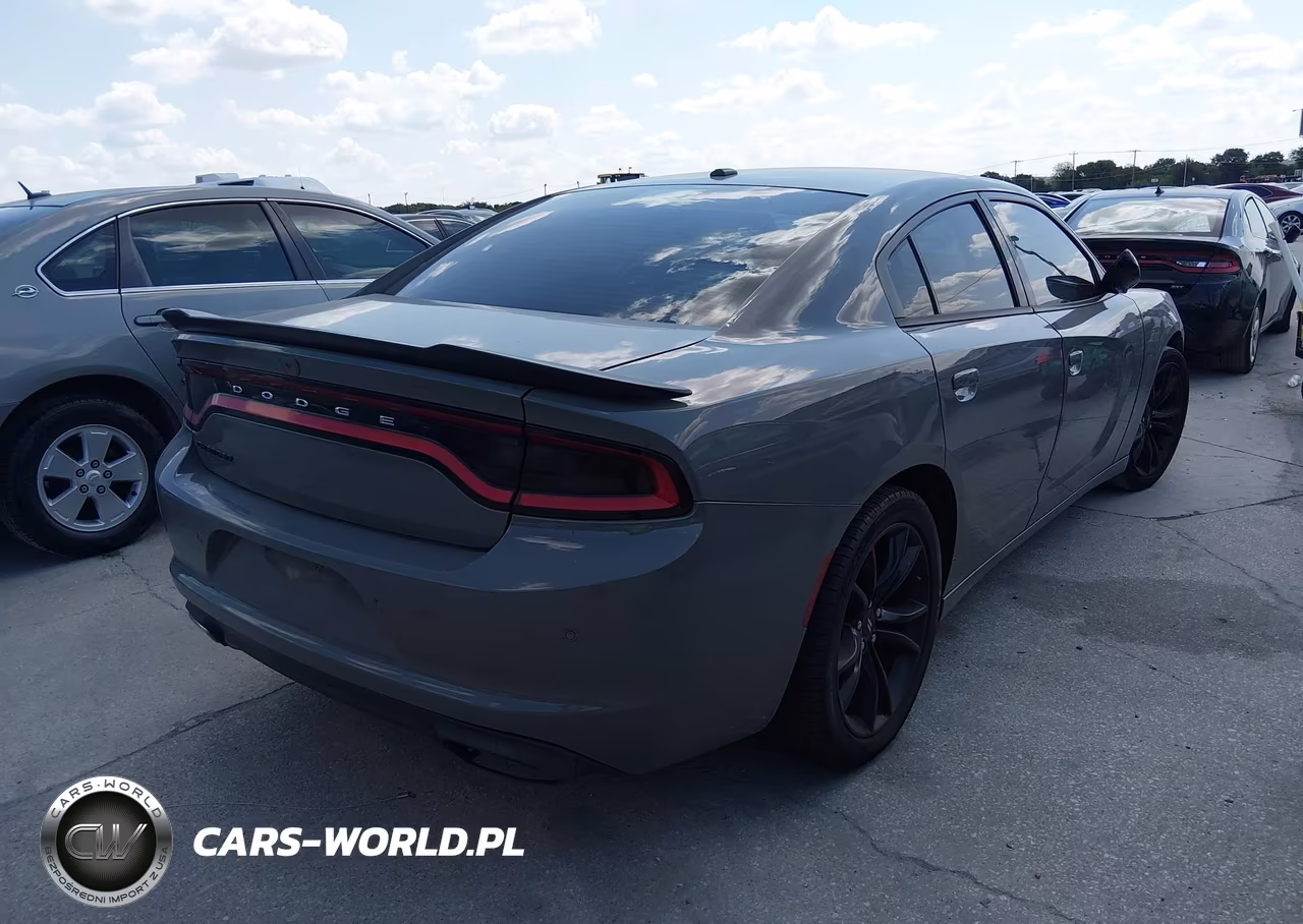 2018 Dodge Charger Sxt Rwd VIN:2C3CDXBG2JH284575 - 4