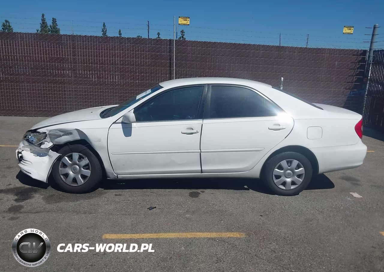 2002 Toyota Camry Le VIN:4T1BE32K02U098710 - 14