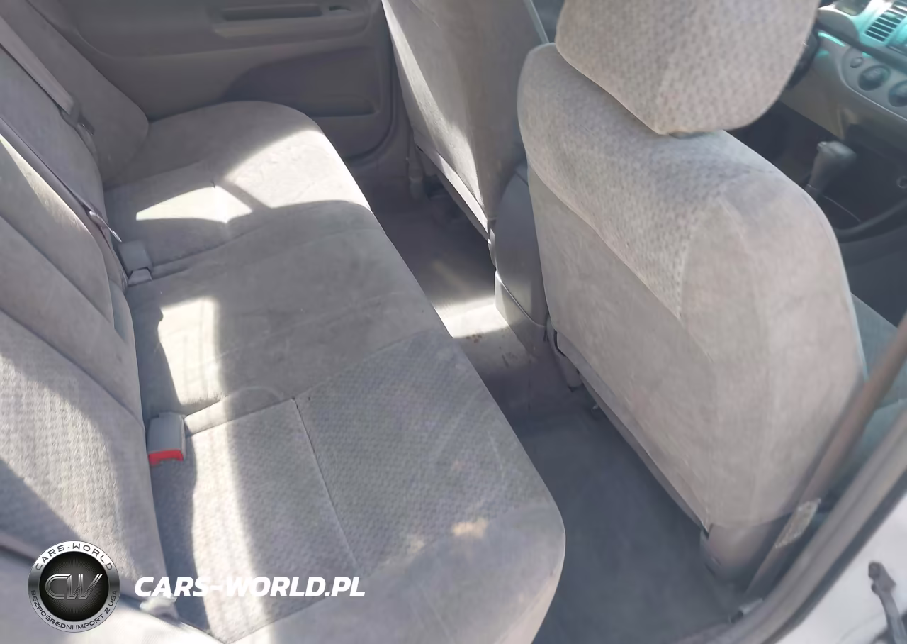 2002 Toyota Camry Le VIN:4T1BE32K02U098710 - 8