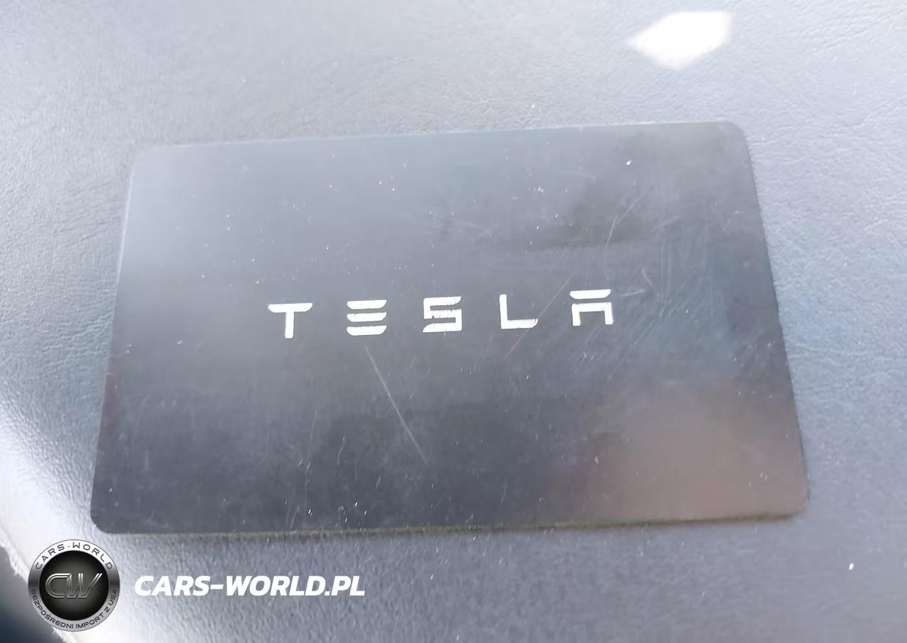 2024 Tesla Model Y Long Range Single Motor Rear-Wheel Drive-Rwd VIN:7SAYGDED3RF092143 - 11