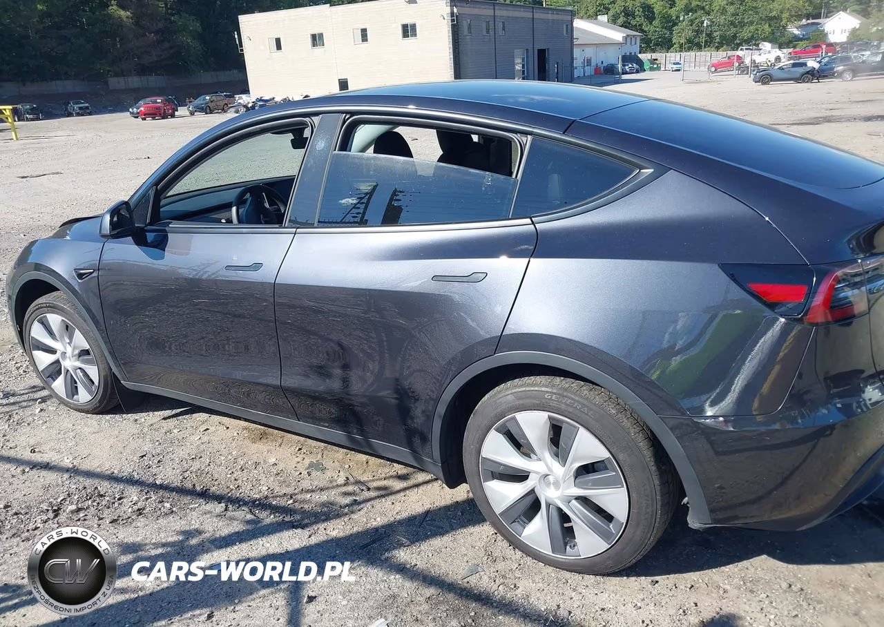 2024 Tesla Model Y Long Range Single Motor Rear-Wheel Drive-Rwd VIN:7SAYGDED3RF092143 - 14