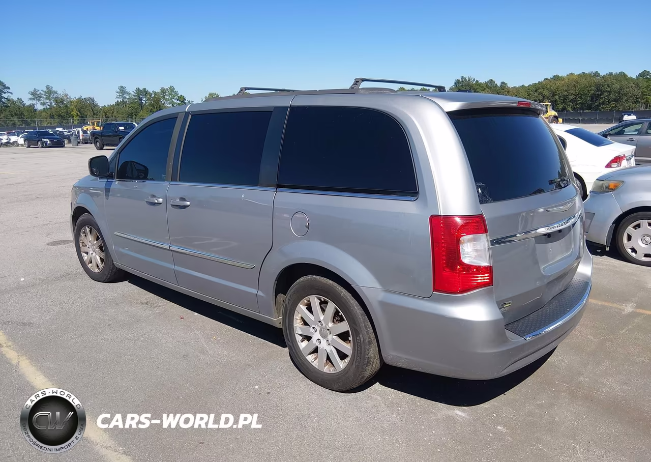 2013 Chrysler Town & Country Touring VIN:2C4RC1BG8DR754760 - 3