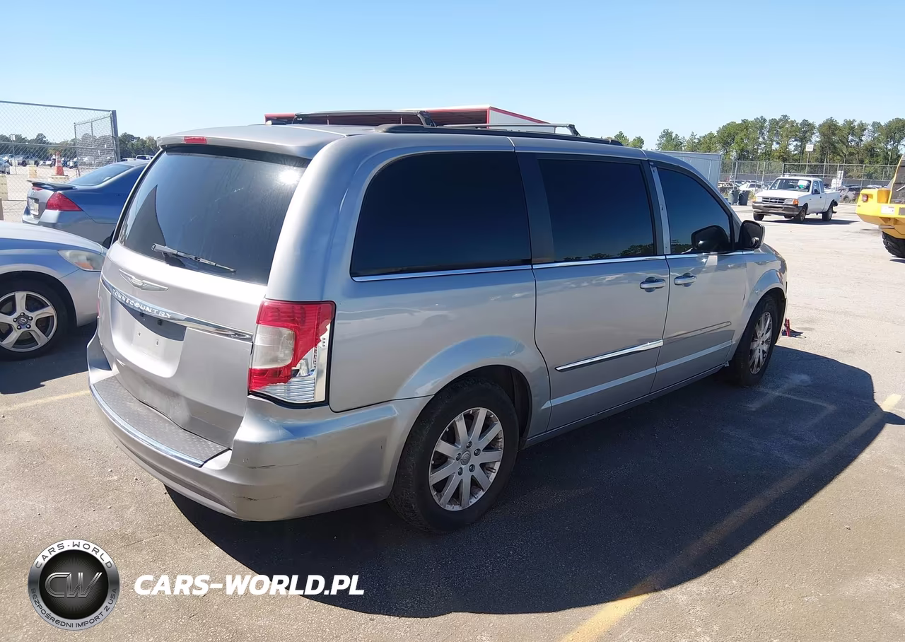 2013 Chrysler Town & Country Touring VIN:2C4RC1BG8DR754760 - 4