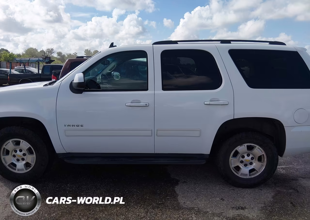 2010 Chevrolet Tahoe Ls VIN:1GNUKAE03AR195073 - 14