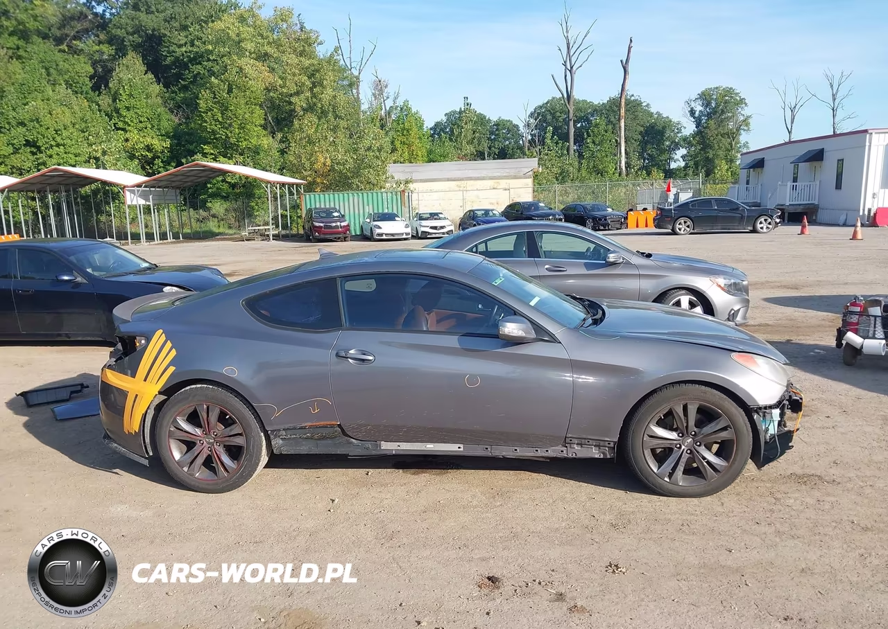 2010 Hyundai Genesis 3.8 Grand Touring VIN:KMHHU6KH3AU019919 - 14