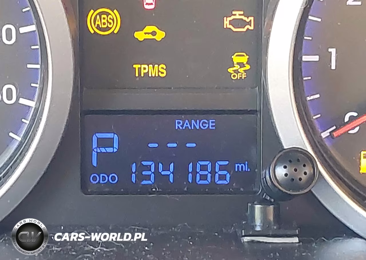 2010 Hyundai Genesis 3.8 Grand Touring VIN:KMHHU6KH3AU019919 - 16