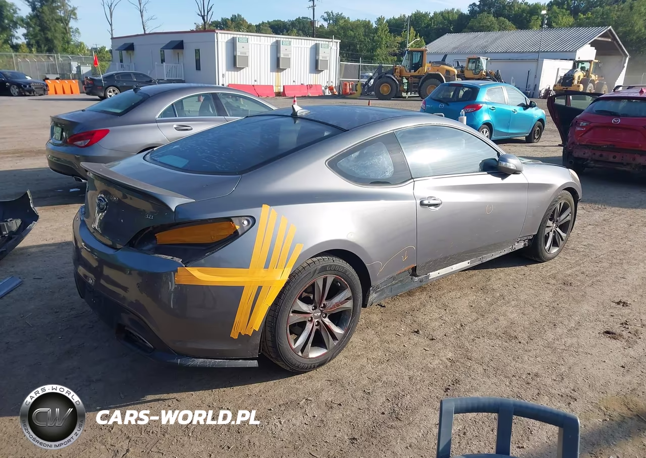 2010 Hyundai Genesis 3.8 Grand Touring VIN:KMHHU6KH3AU019919 - 4