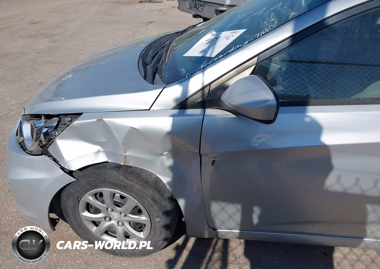 2013 Hyundai Accent Gls VIN:KMHCT4AE7DU536329 - 6