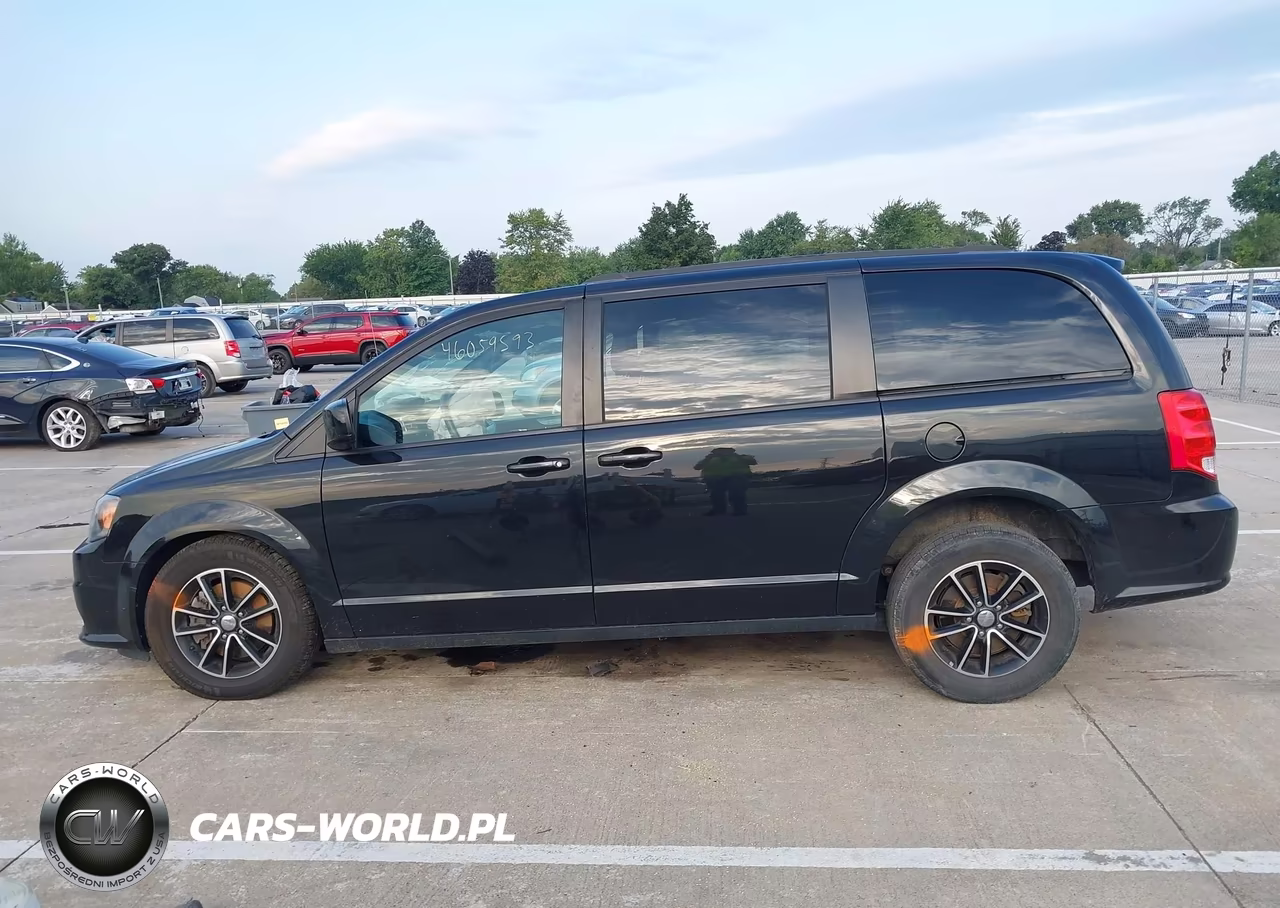 2018 Dodge Grand Caravan Gt VIN:2C4RDGEG0JR336975 - 14