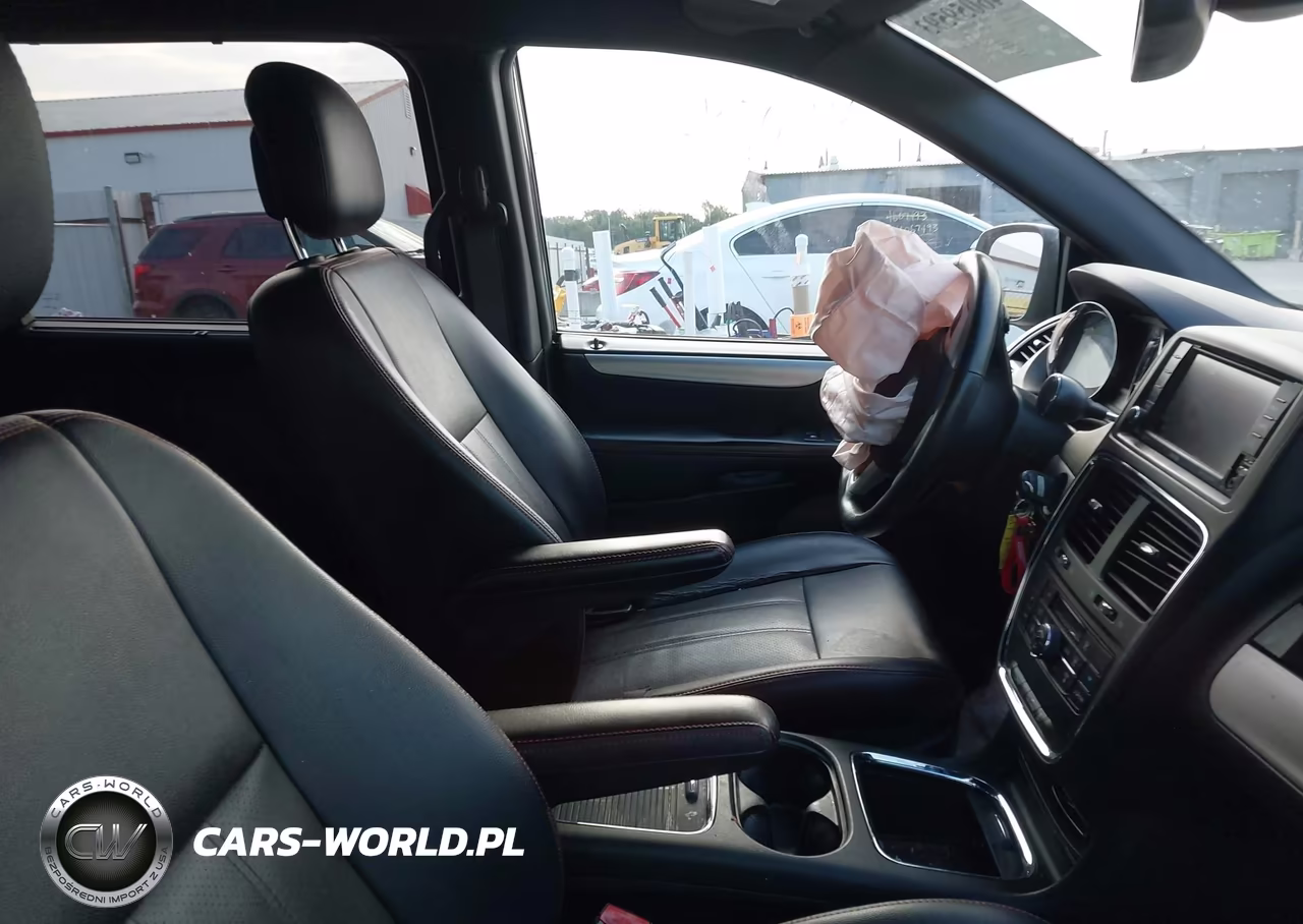 2018 Dodge Grand Caravan Gt VIN:2C4RDGEG0JR336975 - 5