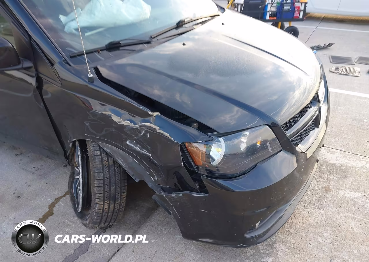 2018 Dodge Grand Caravan Gt VIN:2C4RDGEG0JR336975 - 6