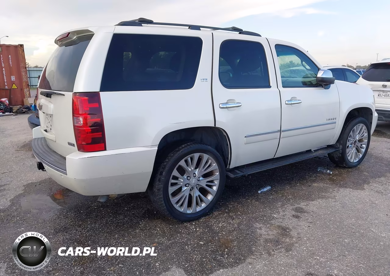 2010 Chevrolet Tahoe Ltz VIN:1GNUCCE05AR282627 - 4
