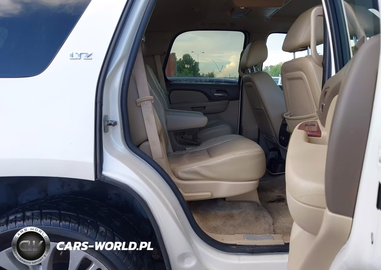 2010 Chevrolet Tahoe Ltz VIN:1GNUCCE05AR282627 - 8