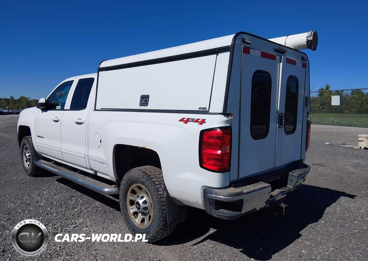 2018 Chevrolet Silverado 2500Hd Lt VIN:1GC2KVEG8JZ334781 - 3