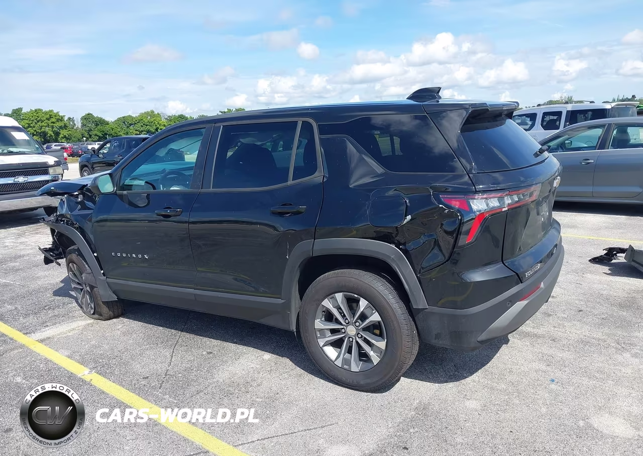 2026 Chevrolet Equinox Fwd Lt VIN:3GNAXHEG9TL348544 - 3