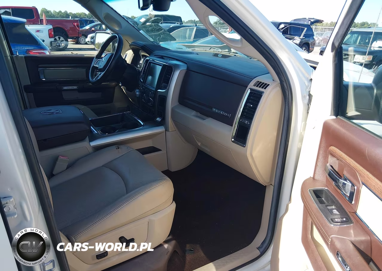 2017 Ram 1500 Laramie 4X2 5'7 Box VIN:1C6RR6NT8HS856592 - 5