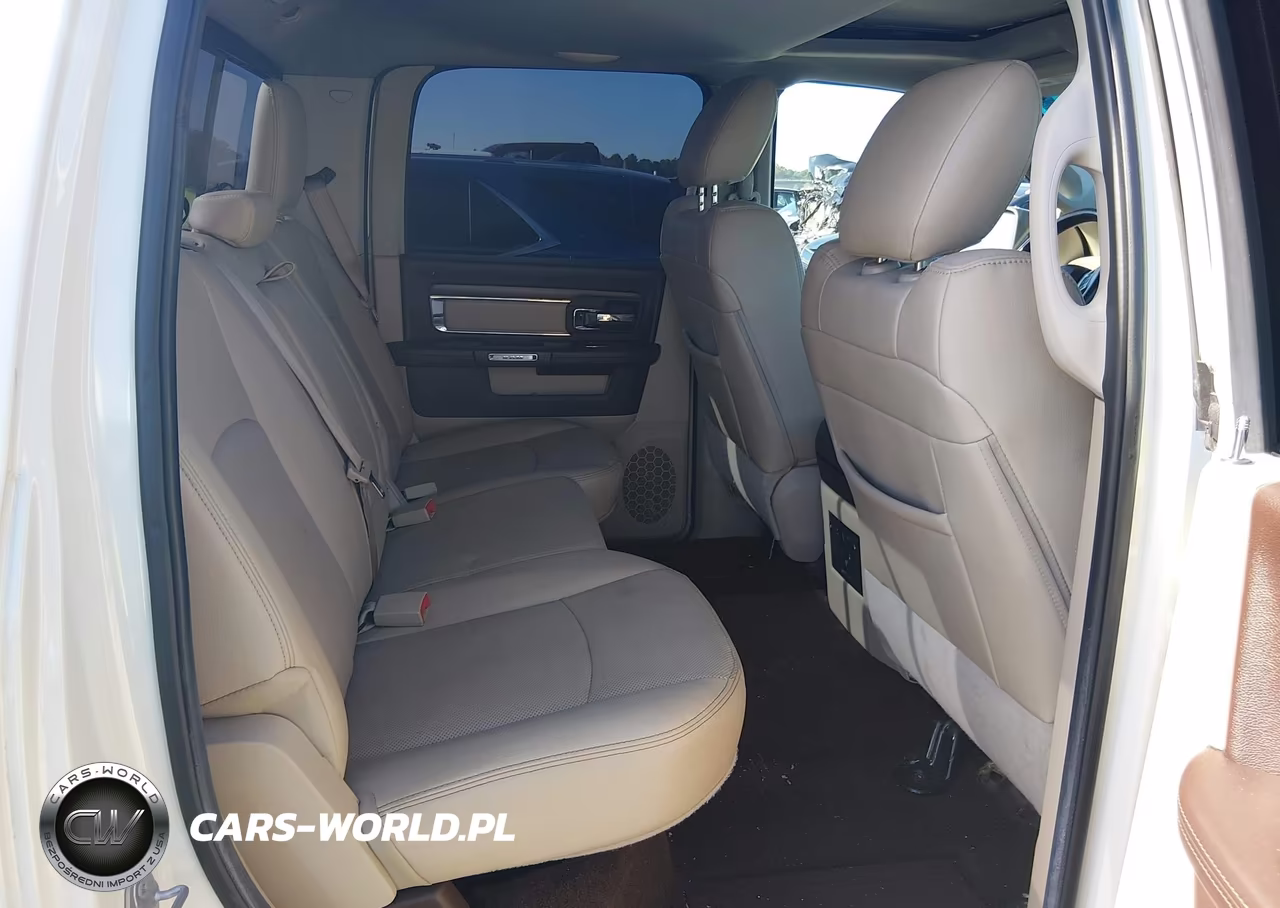 2017 Ram 1500 Laramie 4X2 5'7 Box VIN:1C6RR6NT8HS856592 - 8