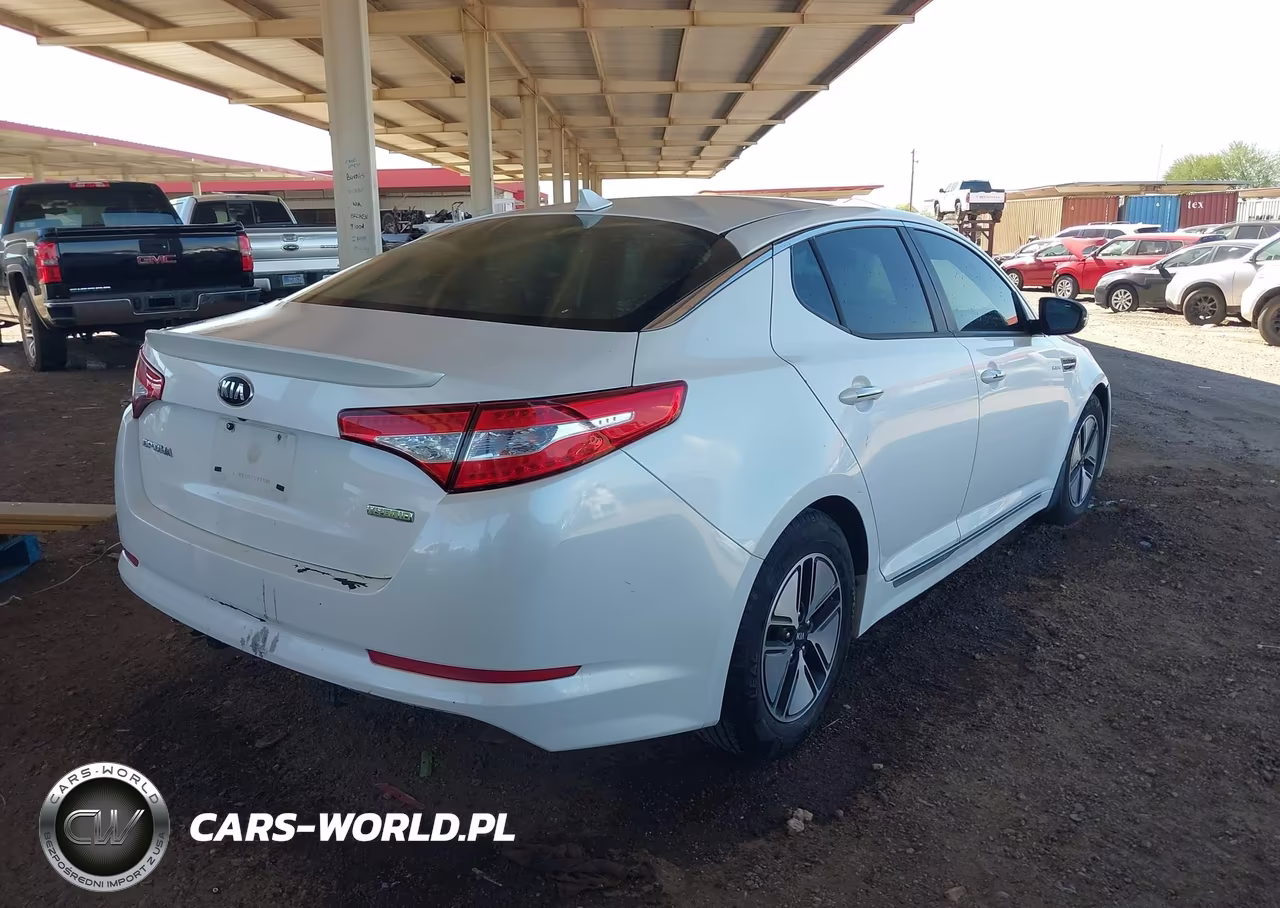 2013 Kia Optima Hybrid Lx VIN:KNAGM4AD3D5061425 - 4